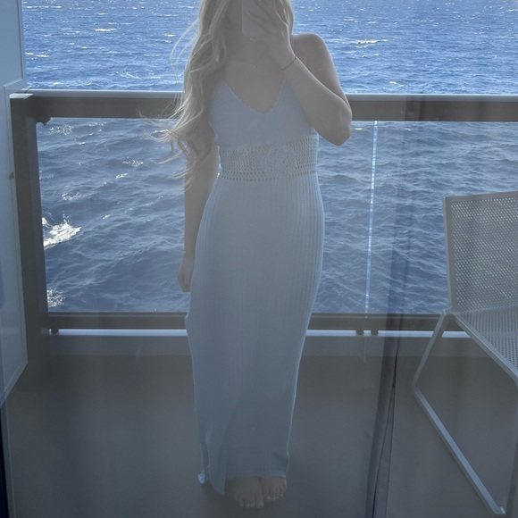 Line & Dot Aura Rosette Dress - Picture 6 of 6